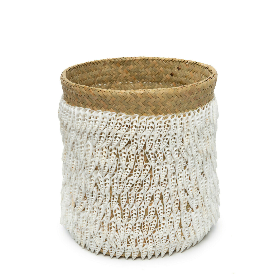 Verifica Coș decorativ BAZAR BIZAR Baskets Pandan scoică alb natural 40 cm Coș decorativ BAZAR BIZAR Baskets Pandan scoică alb natural 40 cm