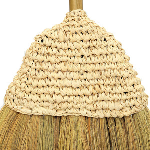 Mătură de rafie - Natural 1 Mătură de rafie - Natural small 1