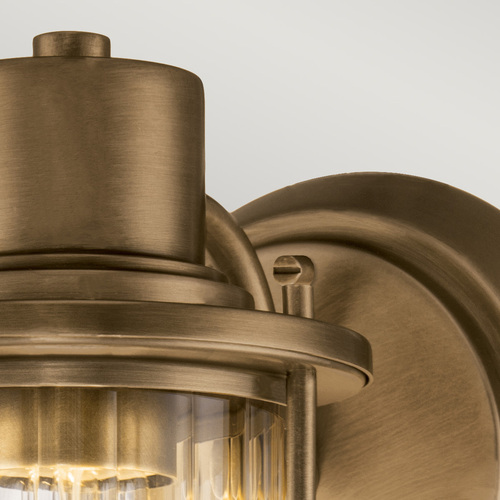 Verifica Aplică de perete Riggs - 1 sursă de lumină - Alamă patinată Elstead