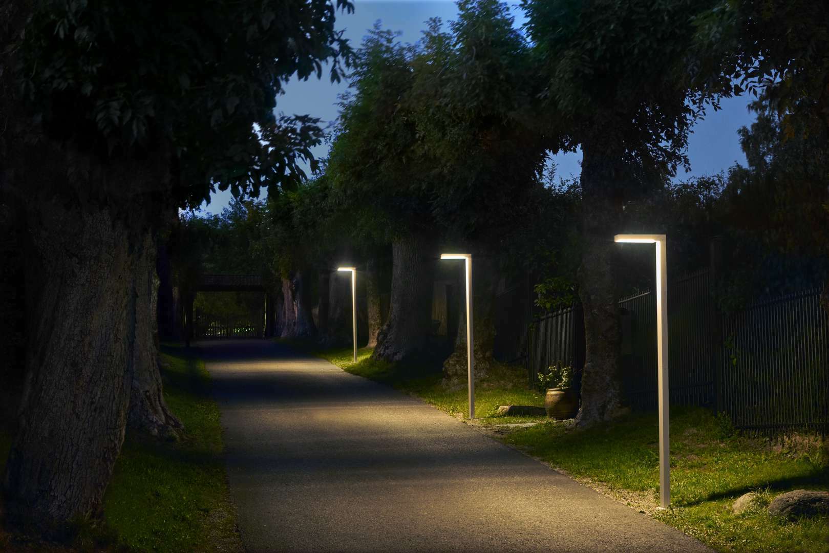 previzualizare Asker Pole Pro 5169 Aluminum Led 8.7W 4000K Eei D Asker Pole Pro 5169 Aluminum Led 8.7W 4000K Eei D