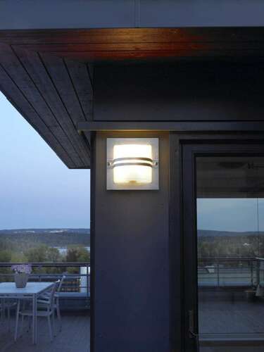 Verifica Lampă de perete pentru exterior BERN 676BL 11,2W 4000KClack RAL-9005 - NORLYS