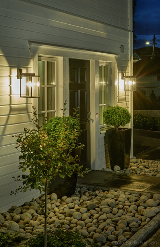 Verifica LOFOTEN lampă de perete pentru exterior E27 Down 1969 Negru 9005 Norlys.