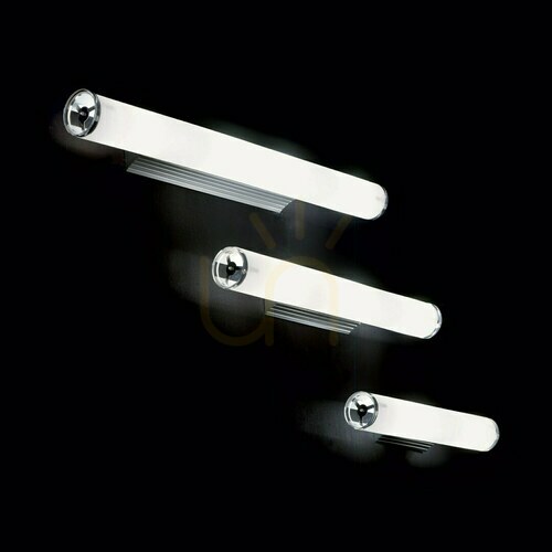 Verifica Aplică perete Ideallux Camerino AP3 albă 3xE14 metal sticlă 027098
