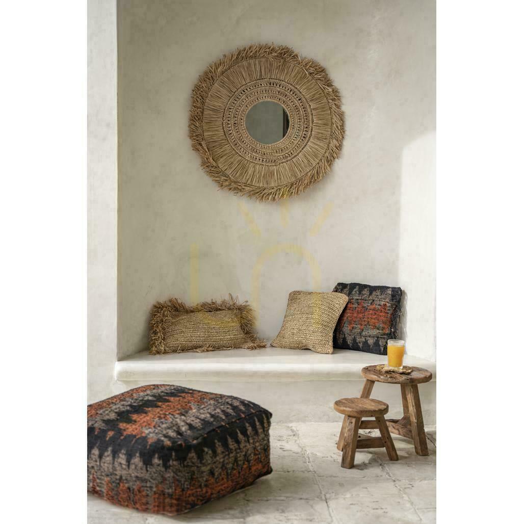 Spectacol Taburet BAZAR BIZAR Yatai L lemn de tec recuperat natural Rustic Collection Taburet BAZAR BIZAR Yatai L lemn de tec recuperat natural Rustic Collection
