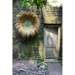 Oglindă BAZAR BIZAR din iarbă naturală, 90 cm, seria Mirrors 3 Oglindă BAZAR BIZAR din iarbă naturală, 90 cm, seria Mirrors small 3