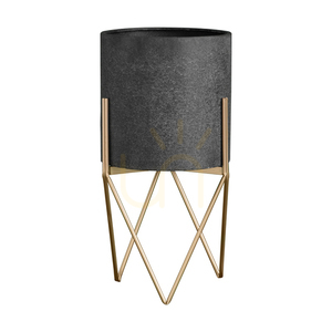 Ghiveci metalic cu suport geometric Gallery Direct Hoven gri auriu 61x31 cm 5056315932302 0 Ghiveci metalic cu suport geometric Gallery Direct Hoven gri auriu 61x31 cm 5056315932302 small 0
