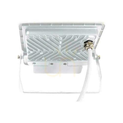 Verifica V-TAC 50W SAMSUNG CHIP LED proiector senzor de mișcare cablu alb 1M VT-158S-1 4000K 4000lm 5 ani garanție