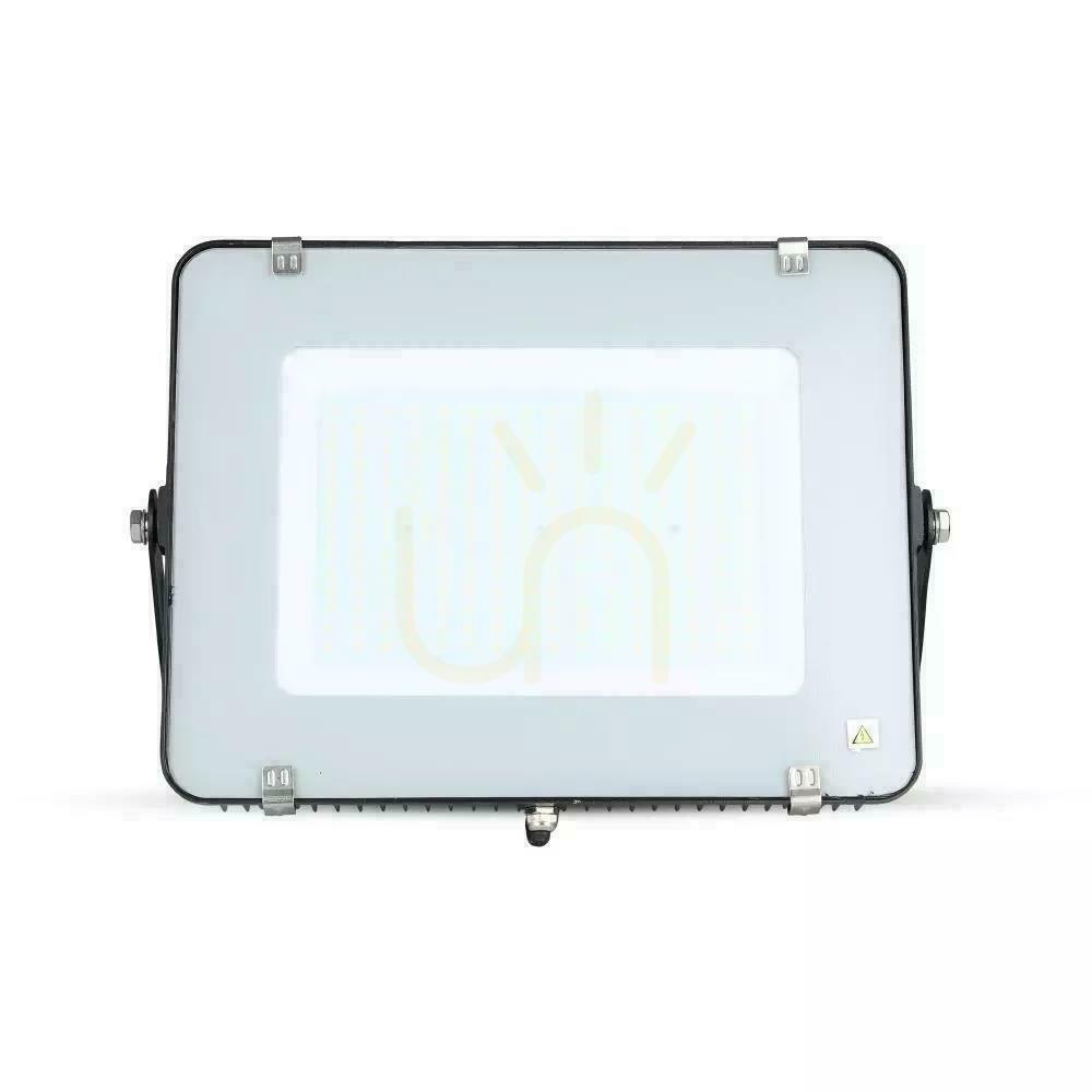Vedere V-TAC 200W SAMSUNG CHIP LED proiector negru VT-200 6500K 16500lm 5 ani garanție V-TAC 200W SAMSUNG CHIP LED proiector negru VT-200 6500K 16500lm 5 ani garanție