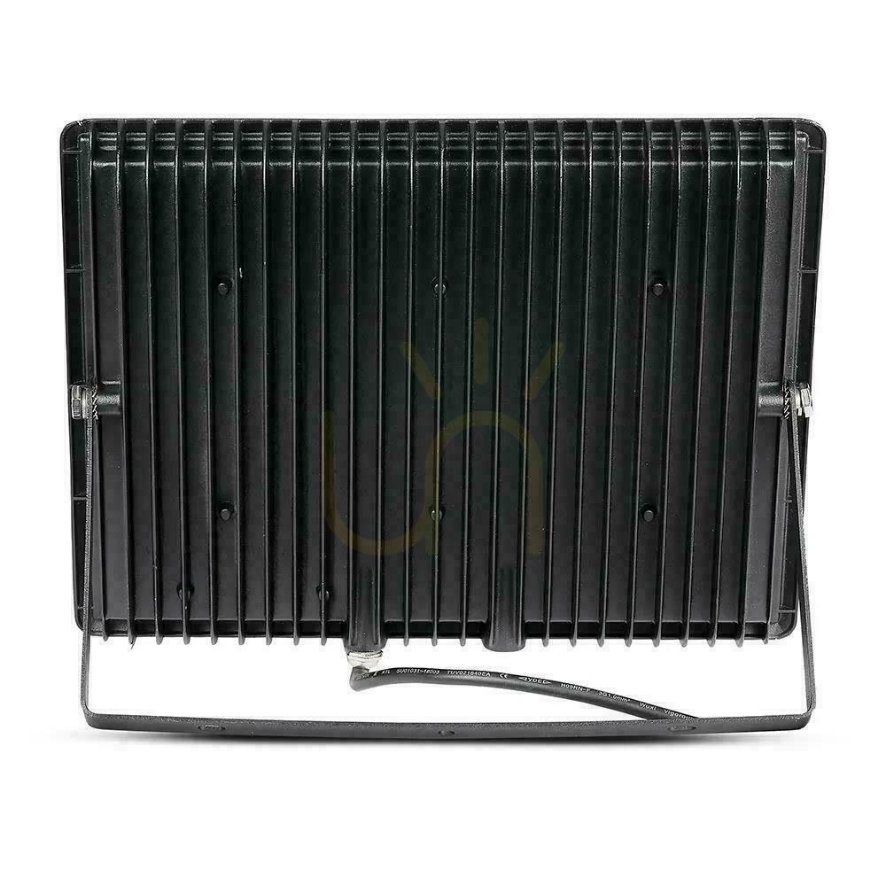 Verifica V-TAC 100W SMD E-Series LED proiector negru VT-40101 4000K 8700lm. V-TAC 100W SMD E-Series LED proiector negru VT-40101 4000K 8700lm.
