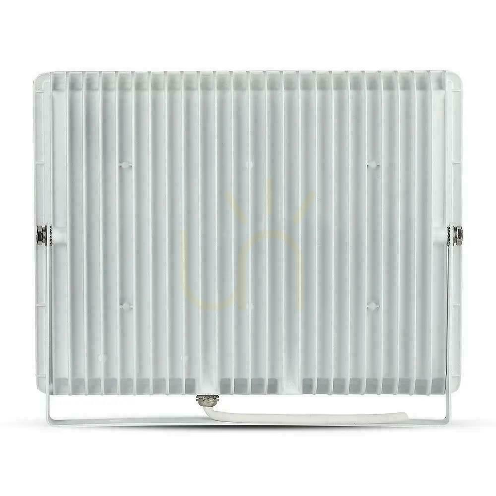 Verifica V-TAC 100W SMD E-Series alb VT-40101 4000K 8700lm LED proiector. V-TAC 100W SMD E-Series alb VT-40101 4000K 8700lm LED proiector.