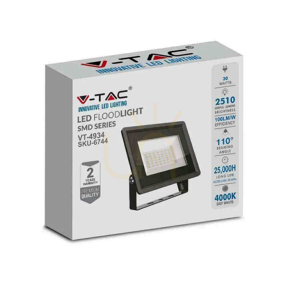 Afişa V-TAC LED proiector 30W SMD F-CLASS negru VT-4934-B 6500K 2510lm. V-TAC LED proiector 30W SMD F-CLASS negru VT-4934-B 6500K 2510lm.