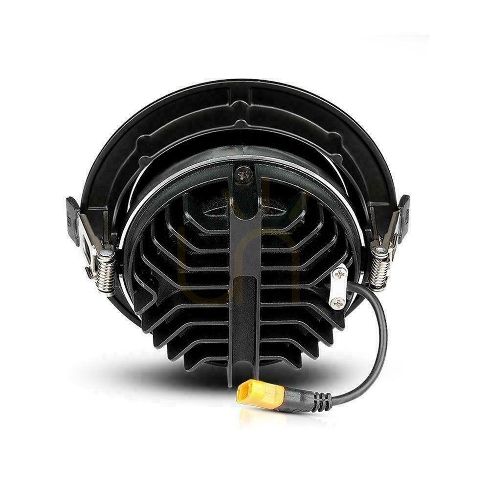 Spectacol Downlight V-TAC SAMSUNG CHIP 30W Negru înclinat VT-2-33 6400K 2400lm 5 ani garanție Downlight V-TAC SAMSUNG CHIP 30W Negru înclinat VT-2-33 6400K 2400lm 5 ani garanție