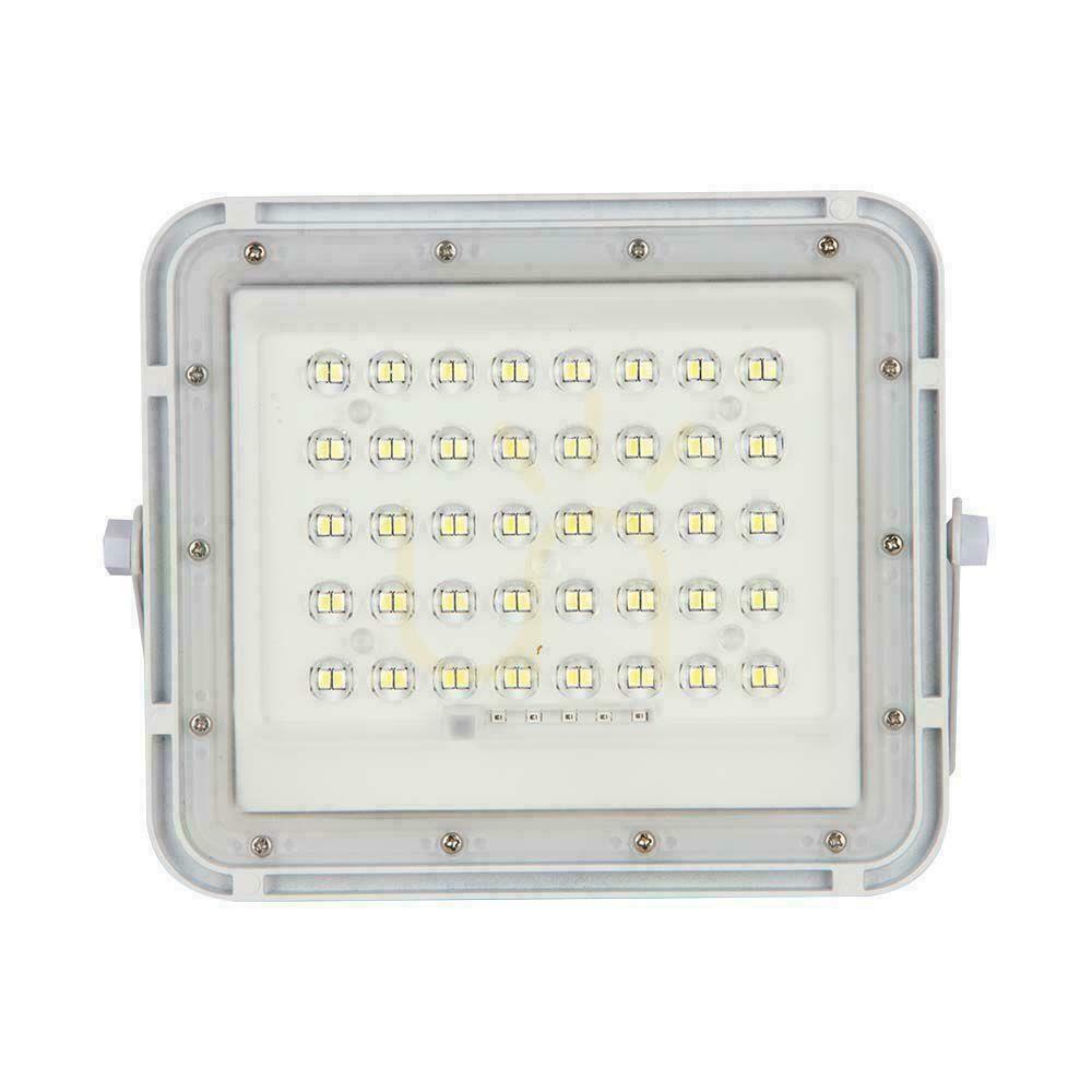 previzualizare V-TAC 10W Solar LED proiector telecomandă, AUTO, temporizator, IP65 alb VT-80W-W 6400K 800lm. V-TAC 10W Solar LED proiector telecomandă, AUTO, temporizator, IP65 alb VT-80W-W 6400K 800lm.