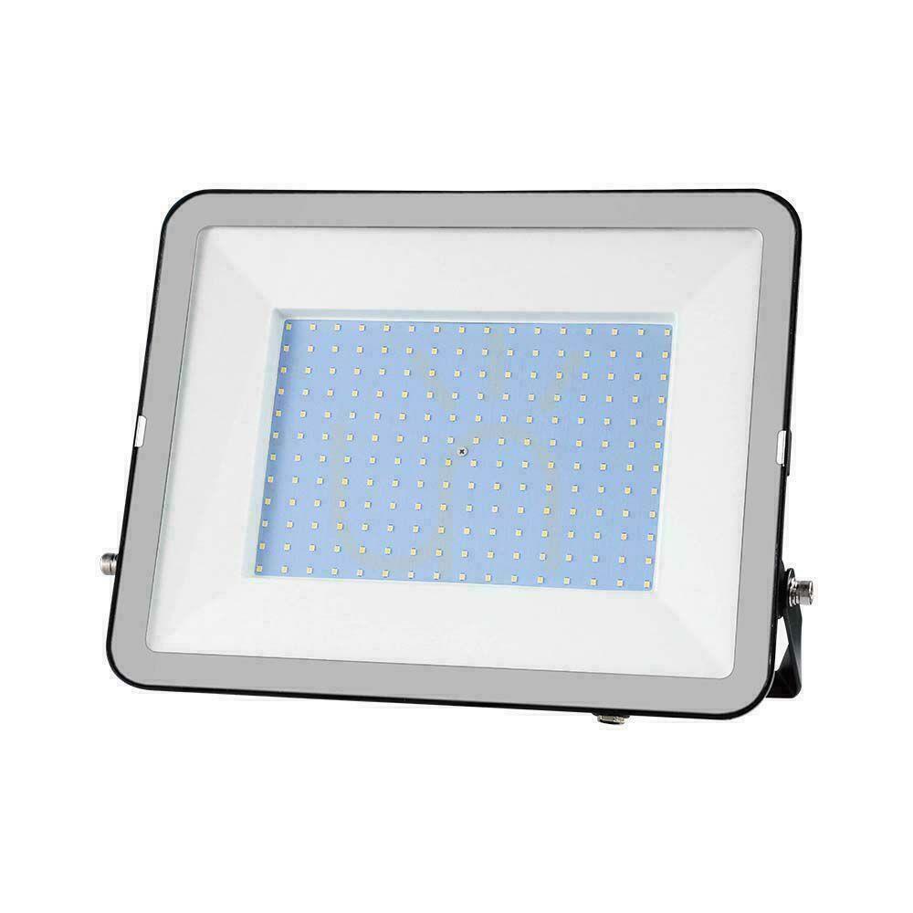 Verifica V-TAC 200W SAMSUNG CHIP PRO-S LED proiector negru VT-44206 6500K 17540lm 5 ani garanție V-TAC 200W SAMSUNG CHIP PRO-S LED proiector negru VT-44206 6500K 17540lm 5 ani garanție