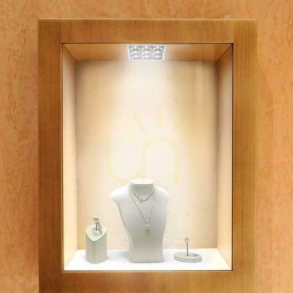 Afişa V-TAC downlight SAMSUNG CHIP 36W UGR19 CRI90+ 36st VT-2-36-1 5700K 2880lm 5 ani garanție V-TAC downlight SAMSUNG CHIP 36W UGR19 CRI90+ 36st VT-2-36-1 5700K 2880lm 5 ani garanție