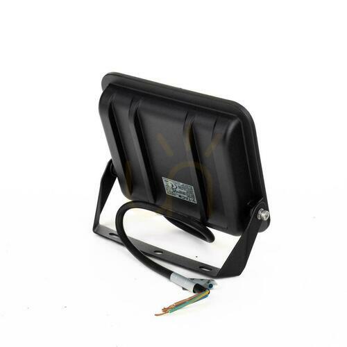 Verifica Proiector LED V-TAC 50W 100Lm/W Cablu 1mb SAMSUNG CHIP Negru VT-44055 6500K 4270lm 5 ani garanție