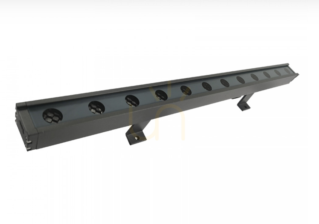 Verifica Corp de iluminat pentru fațade cu LED de exterior tip wall washer 12x1w 24V 4000k IP66 gri ZAMBELIS Corp de iluminat pentru fațade cu LED de exterior tip wall washer 12x1w 24V 4000k IP66 gri ZAMBELIS