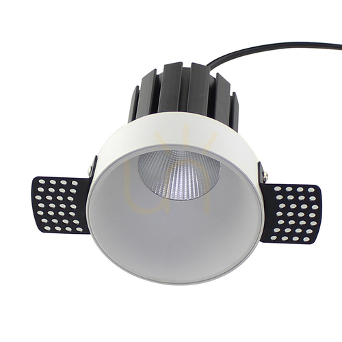 Verifica Spot fără garnitură LED 6W alb ZAMBELIS