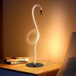 Lampă de masă Flamingo LED - roz Elstead small 5