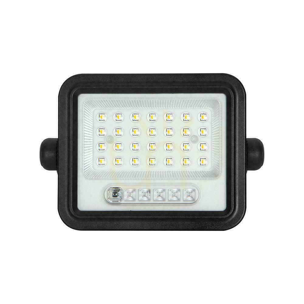 Vedere V-TAC 50W CCT solar LED proiector de la distanță cronometru automat IP65 negru VT-54W 700lm 3 ani garanție V-TAC 50W CCT solar LED proiector de la distanță cronometru automat IP65 negru VT-54W 700lm 3 ani garanție