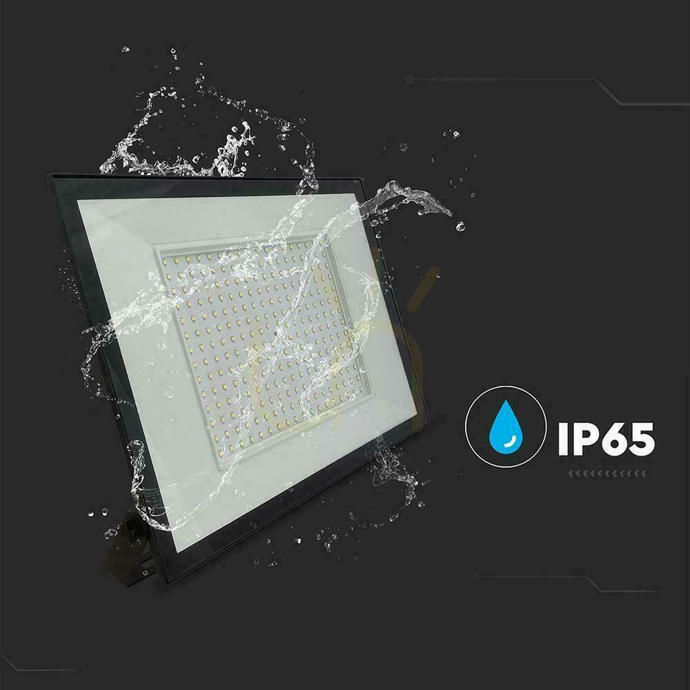 Vedere V-TAC 200W LED SMD proiector 6400K negru VT-44208 6500K 16450lm. V-TAC 200W LED SMD proiector 6400K negru VT-44208 6500K 16450lm.