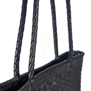Geantă shopper neagră The Shortlist Shopper 48x36x10 cm small 9