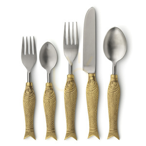 Furculiță de pește S, 18 cm, ustensilă de bucătărie inox small 3
