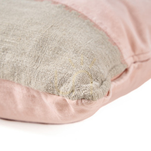 Husă de pernă BAZAR BIZAR The Velvet Divorce Natural Pink 30 × 50 cm small 2