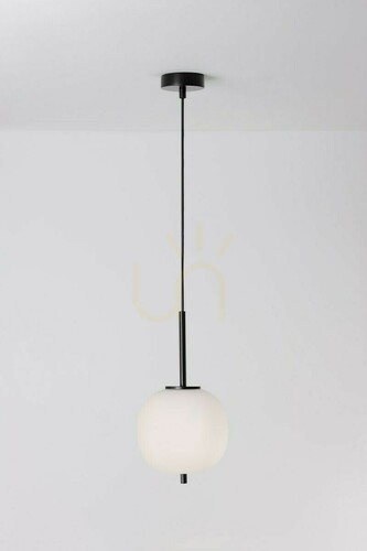 Verifica Lustră suspendată Luces Exclusivas MARC LE42721, abajur din sticlă albă ø18,5 cm, E14 max. 5 W, neagră, înălțime 120 cm