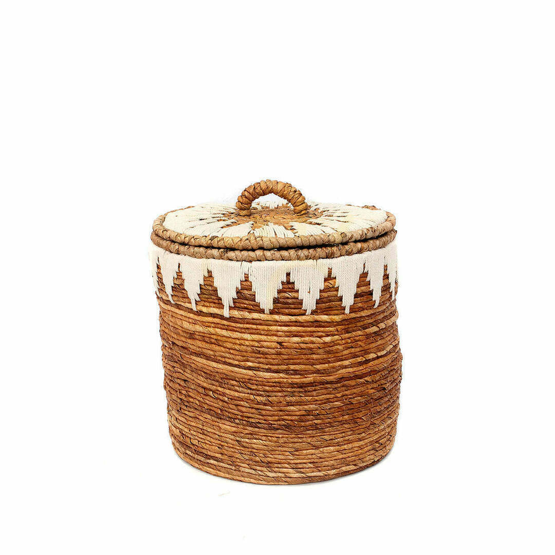 Verifica Coș de rufe BAZAR BIZAR din frunză de bananier, alb natural, 50 cm, Baskets Coș de rufe BAZAR BIZAR din frunză de bananier, alb natural, 50 cm, Baskets