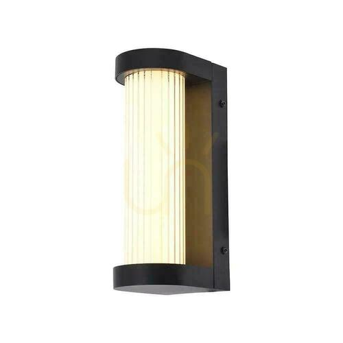 Verifica V-TAC LED 8 W IP44, lampă de exterior neagră pentru montare pe perete, model VT-10180, 3000 K, 1100 lm
