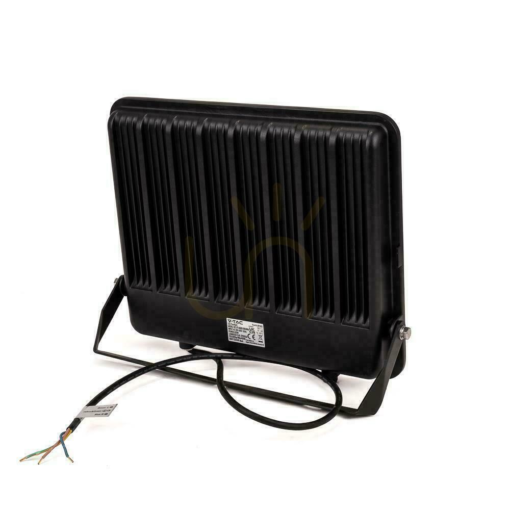 Vedere Proiector LED V-TAC cu cip CREE de 200 W, 185 lm/W, negru, VT-44205, 4000 K, 37.000 lm, garanție de 6 ani Proiector LED V-TAC cu cip CREE de 200 W, 185 lm/W, negru, VT-44205, 4000 K, 37.000 lm, garanție de 6 ani