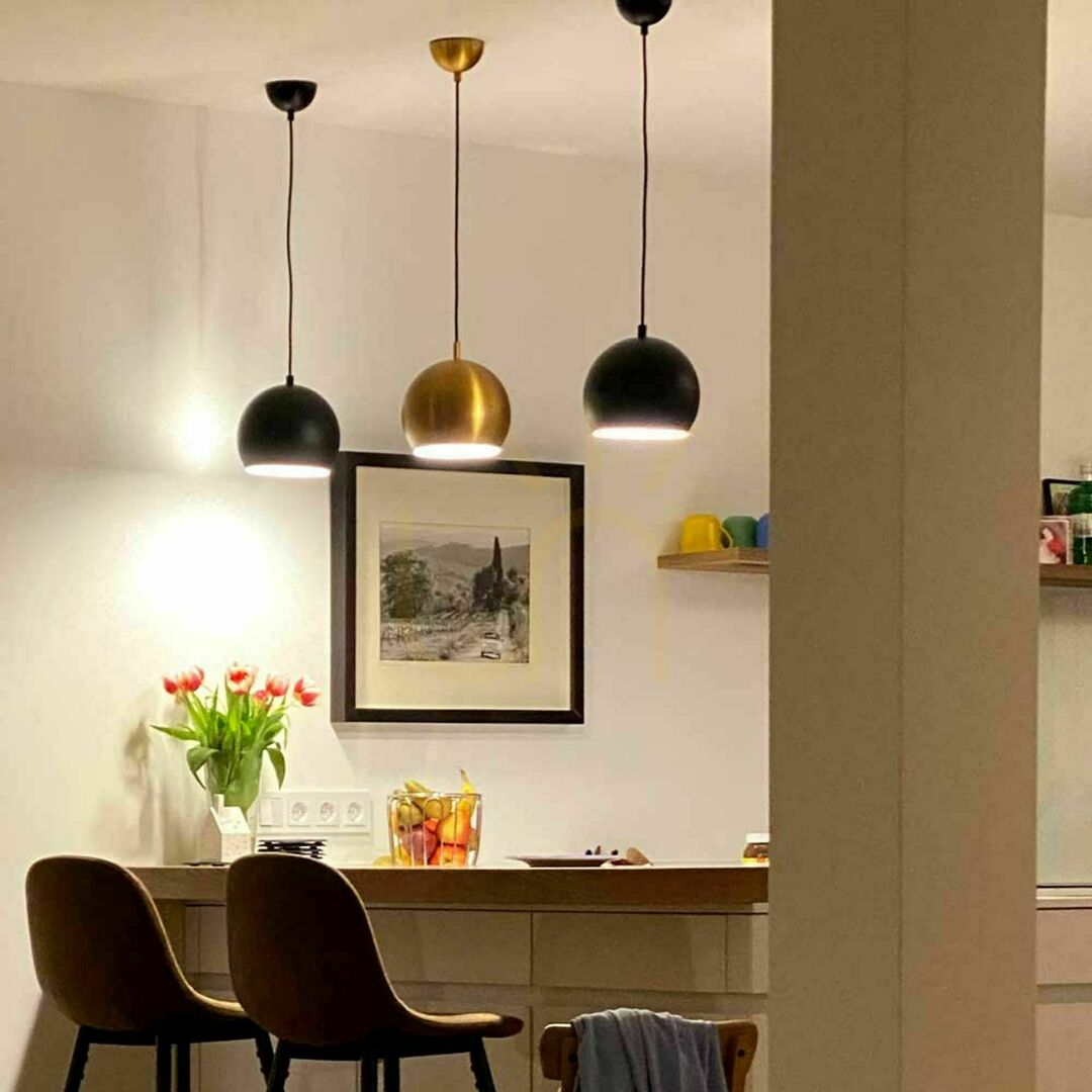 Verifica Lămpă suspendată s.luce Ball neagră metal 30 cm E27 modernă Lămpă suspendată s.luce Ball neagră metal 30 cm E27 modernă