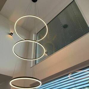 Lampă suspendată LED s.luce Ring argintie Ø100 cm, dimabilă, metal small 13