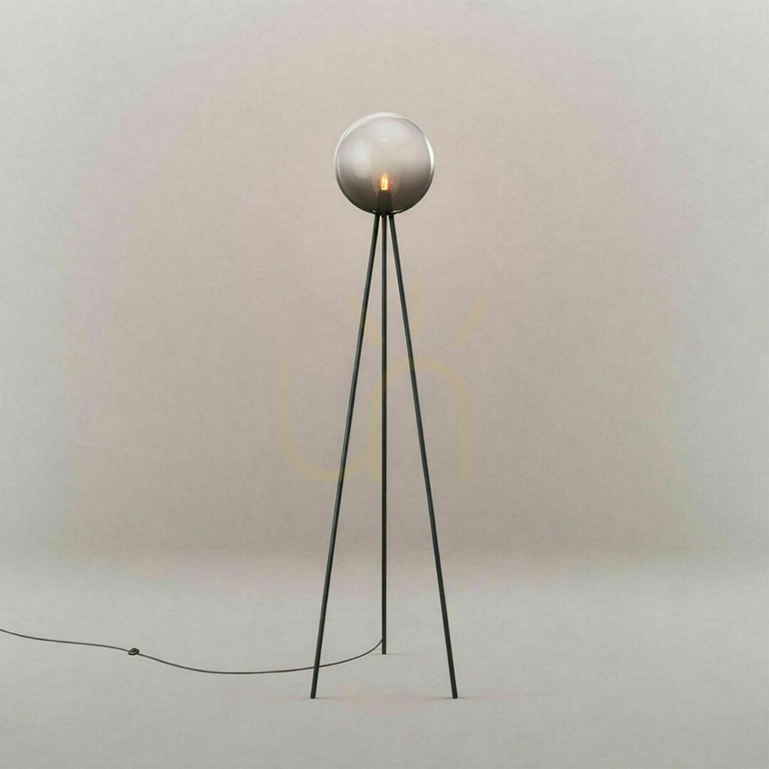 Vedere Lampă de podea s.luce Orb Tripod maro cu glob de sticlă, 160 cm Lampă de podea s.luce Orb Tripod maro cu glob de sticlă, 160 cm