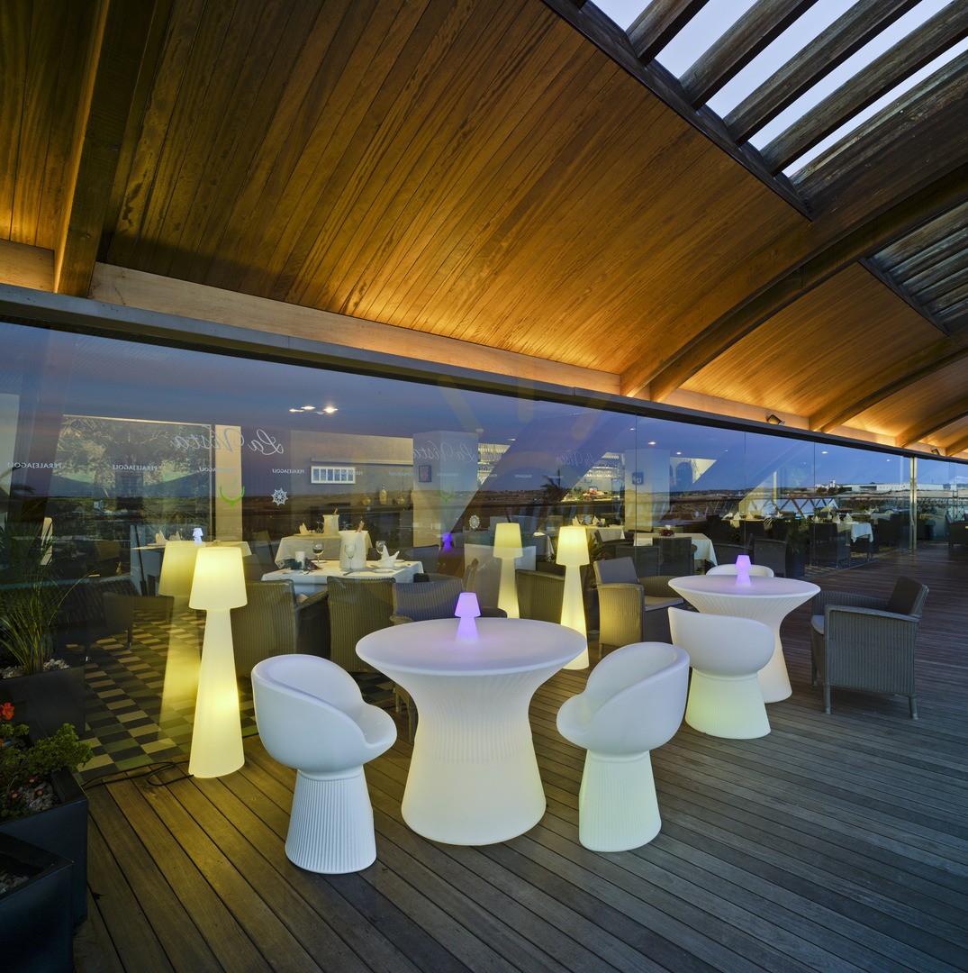 previzualizare CAPRI 3178 Masă de grădină albă, 1xLED CAPRI 3178 Masă de grădină albă, 1xLED