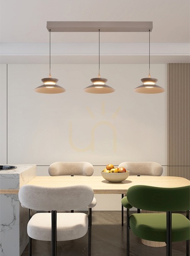 Verifica Lampa suspendată GUBBIO Straight Trio, culoare Cashmere, 7060-313 Aviano