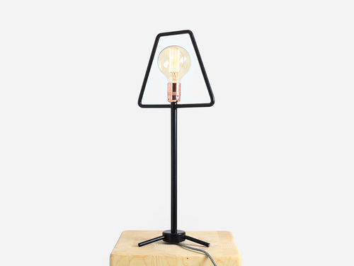 Verifica Lampa de masă FIRKANT TABLE