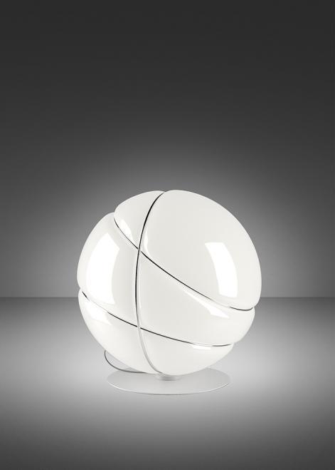 Verifica Lampă de masă Fabbian Armilla F50 13W - alb și argintiu - F50 B03 01 Lampă de masă Fabbian Armilla F50 13W - alb și argintiu - F50 B03 01