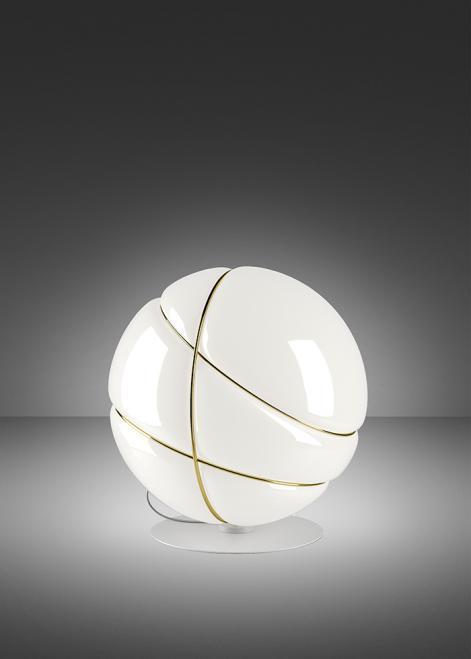 Verifica Lampă de masă Fabbian Armilla F50 13W - alb și auriu - F50 B05 01 Lampă de masă Fabbian Armilla F50 13W - alb și auriu - F50 B05 01