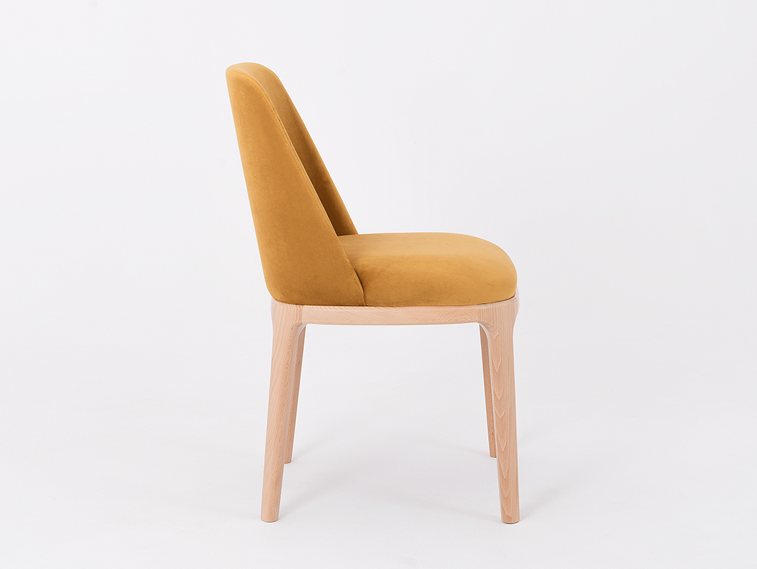 Afişa Scaun scandinav tapitat cu fructe de pasiune LULU Scaun scandinav tapitat cu fructe de pasiune LULU