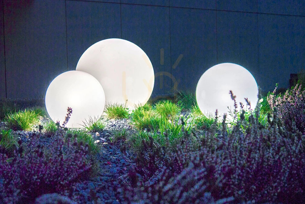 Afişa Baza de antrenare pentru lampă de grădină pentru lămpi Luna Ball Baza de antrenare pentru lampă de grădină pentru lămpi Luna Ball